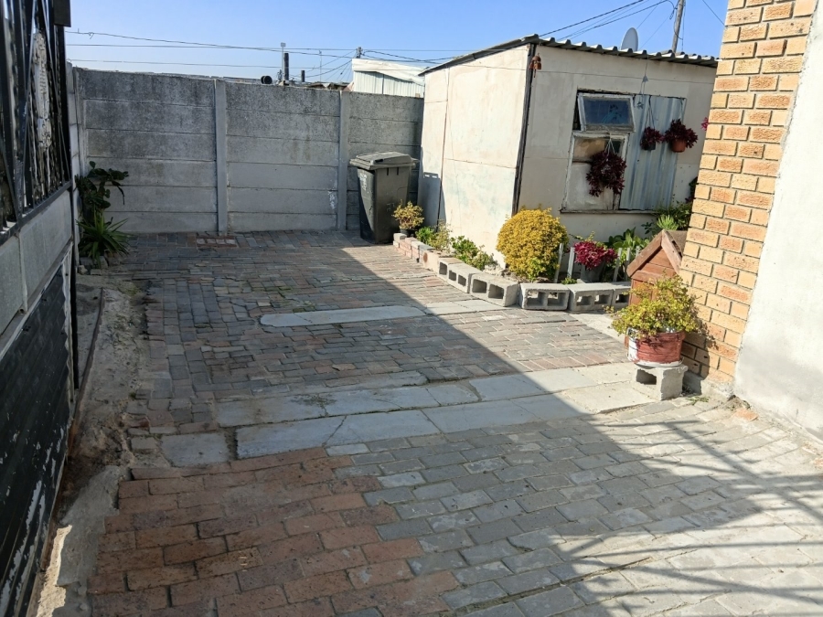 2 Bedroom Property for Sale in Wesbank Western Cape